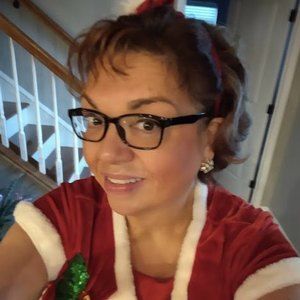 Meet your Posher, Liz